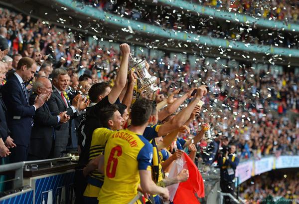 جشن قهرمانی ارسنال در جام حذفی 2015