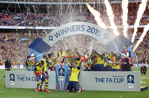 جشن قهرمانی ارسنال در جام حذفی 2015