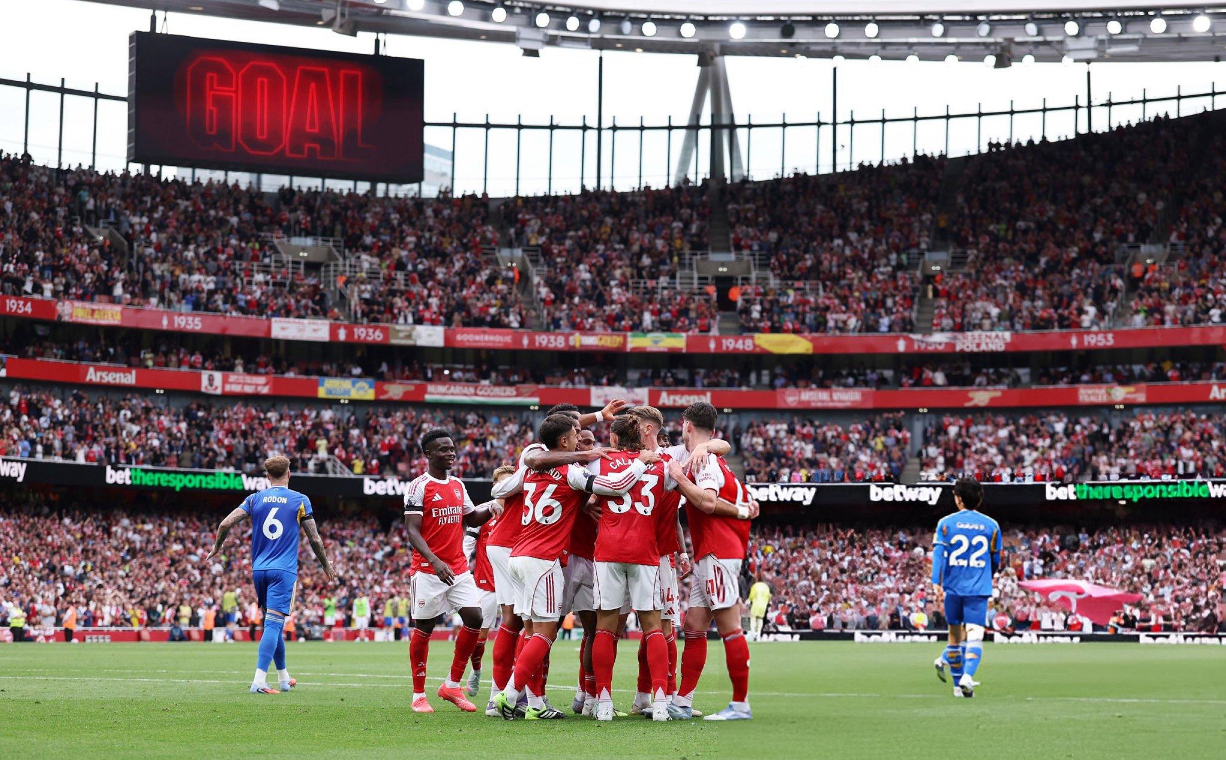 آرسنال ۵-۰ لیدز | گزارش بازی