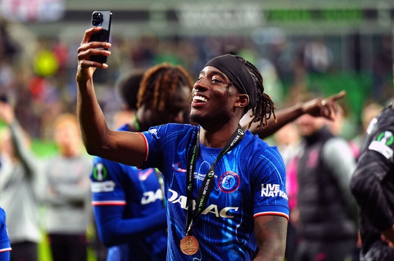 درخواست چلسی برای فروش نانی مادوئکه به آرسنال مشخص شد 