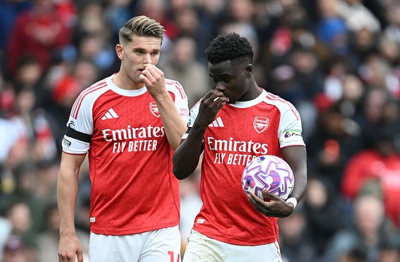 حمایت از ویکتور یوکرش پس از برد آرسنال برابر وستهام