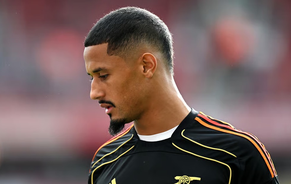 ویلیام سالیبا با وجود علاقه رئال مادرید قراردادش را با آرسنال تمدید میکند